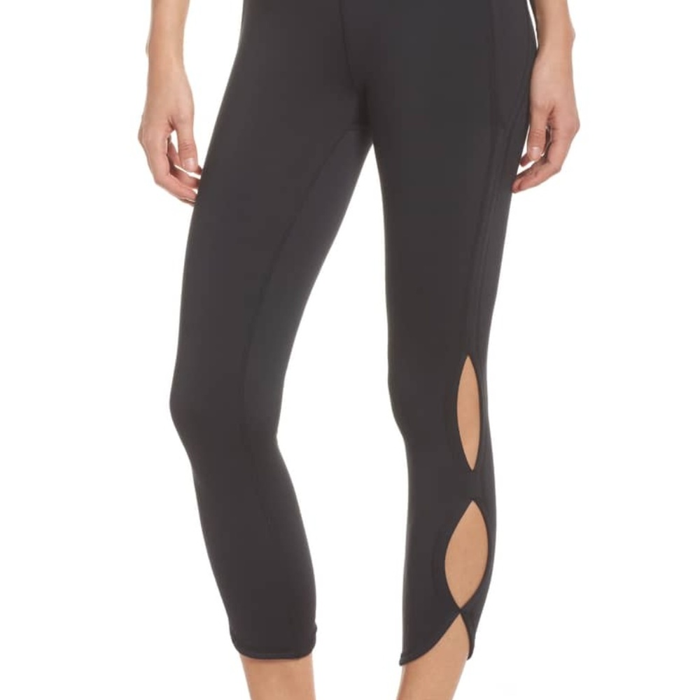 Free People Movement Infinity Cutout Crop Leggings